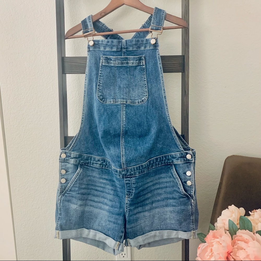 Gap Maternity Overalls Denim Shorts M